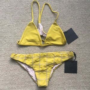 New With Tags Acacia Set